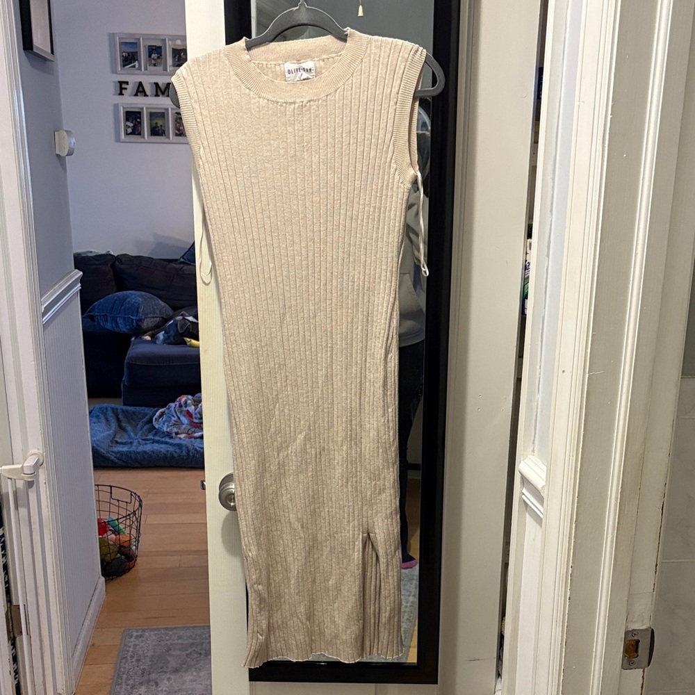 Olive & Oak Cream Knit Sweater